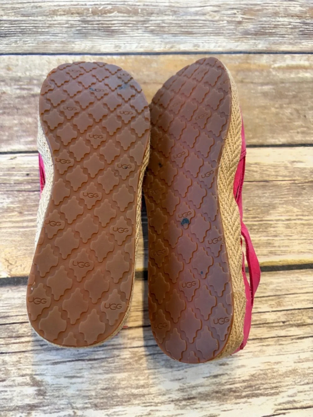 UGG‎ Women's Fuchsia Espadrille Flats